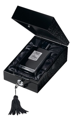 apă de parfum 50 ml într-o cutie