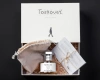 Toskovat Perfumes Silent at The Theme Park